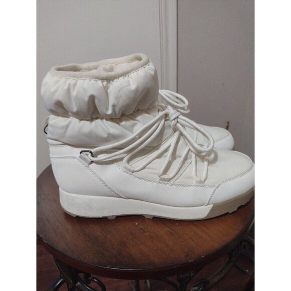 All in Motion Women's Winter Boots Thermolite White EcoMade Size 9 - Picture 3 of 8